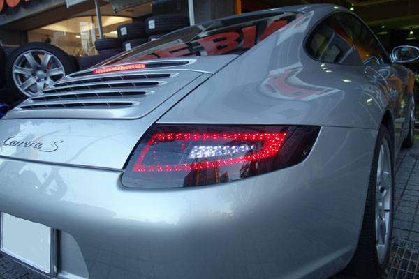 Porsche 911 977純正テールランプセット