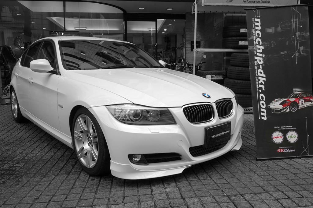 ★ BMW E90 E91 前期 M3 フロント バンパー グリル デイ ライト 51117170053 320i 323i 325i 325xi 330i 330xi 335i ボディキット 車用フロントバンパー ロアグリル グリルカバー ハニカムメッシュ