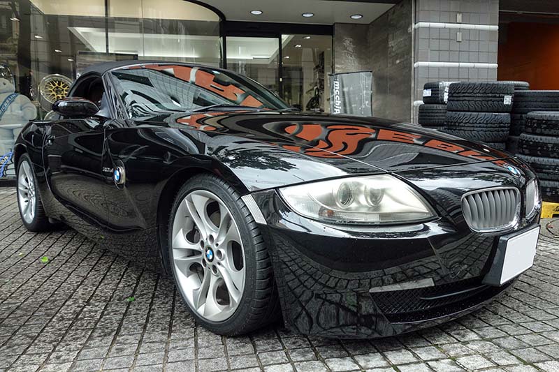 BMW E85 Z4にハイスパークイグニッションコイル交換作業