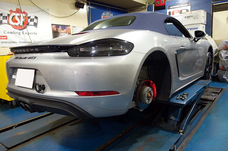 ポルシェ718ボクスターGTS ポルシェ認証タイヤ P-ZERO PZ4 20インチ