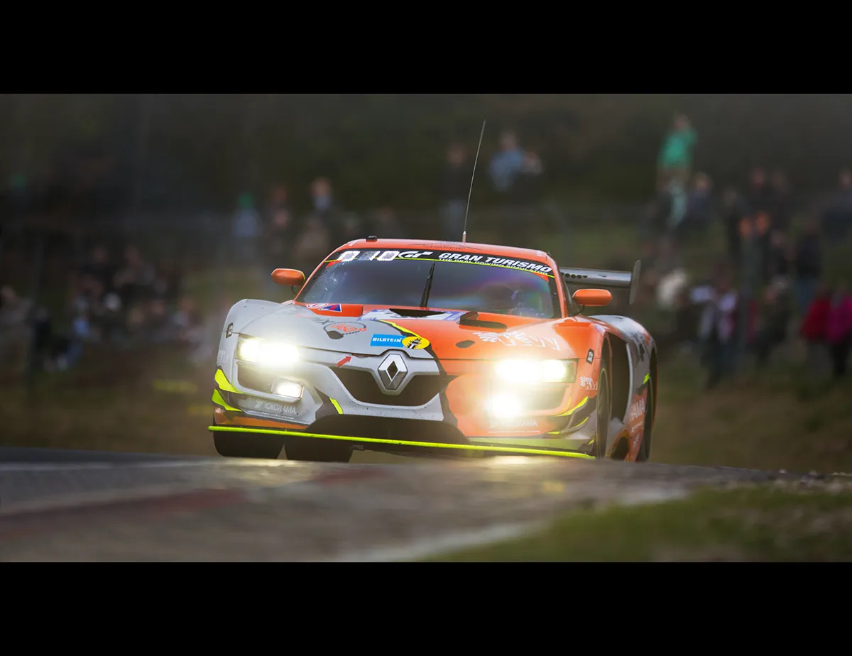 ニュル参戦　ポルシェ ニュル24時間耐久レース