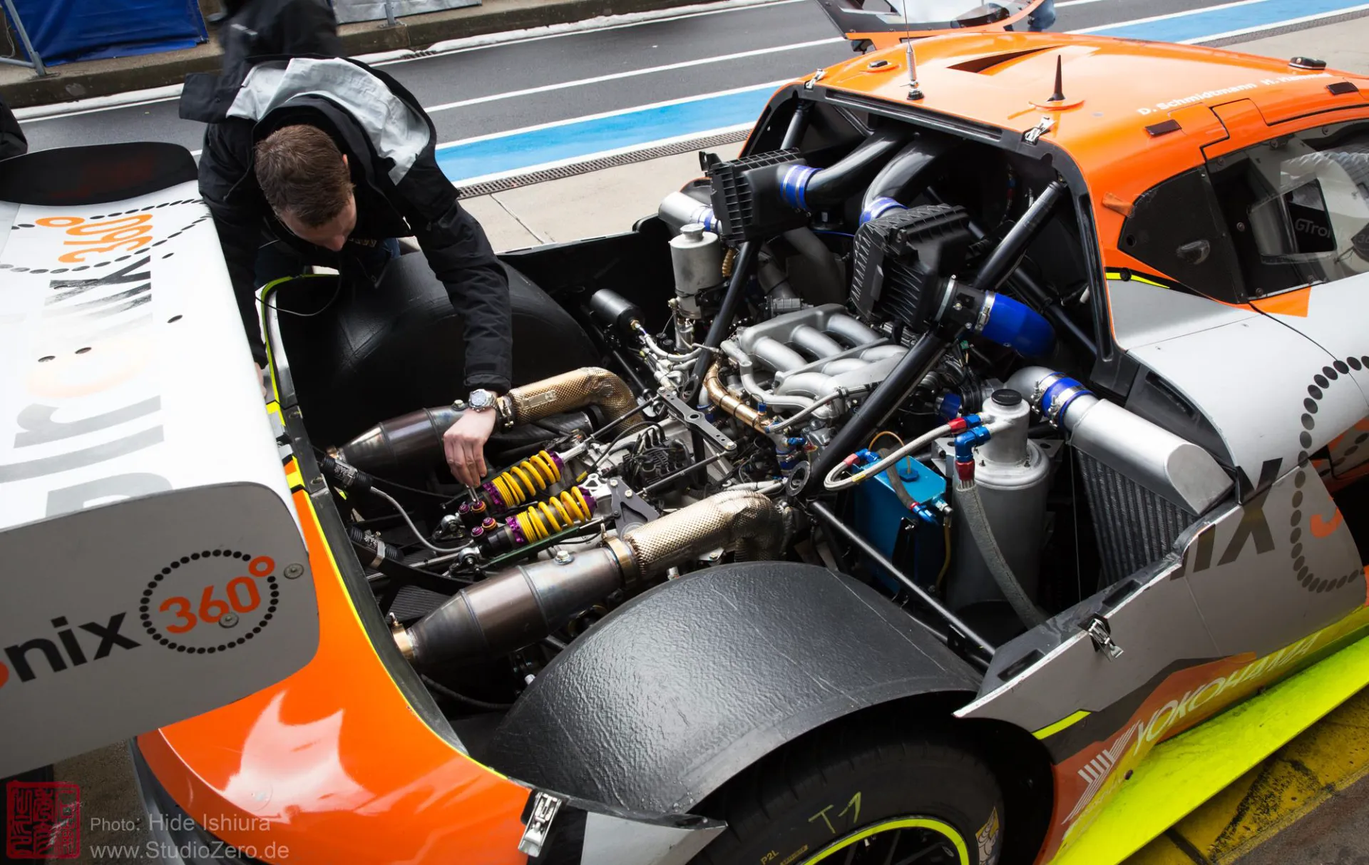 ニュル参戦　ポルシェ ニュル24時間耐久レース