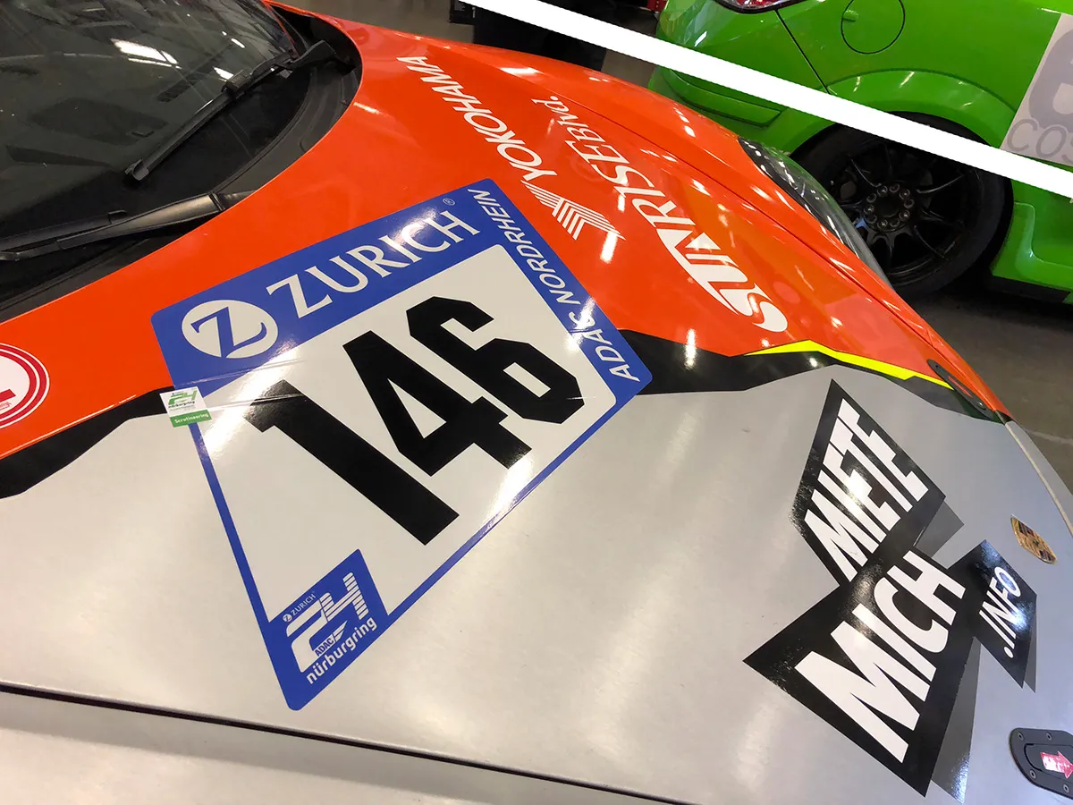 ニュル参戦　ポルシェ ニュル24時間耐久レース