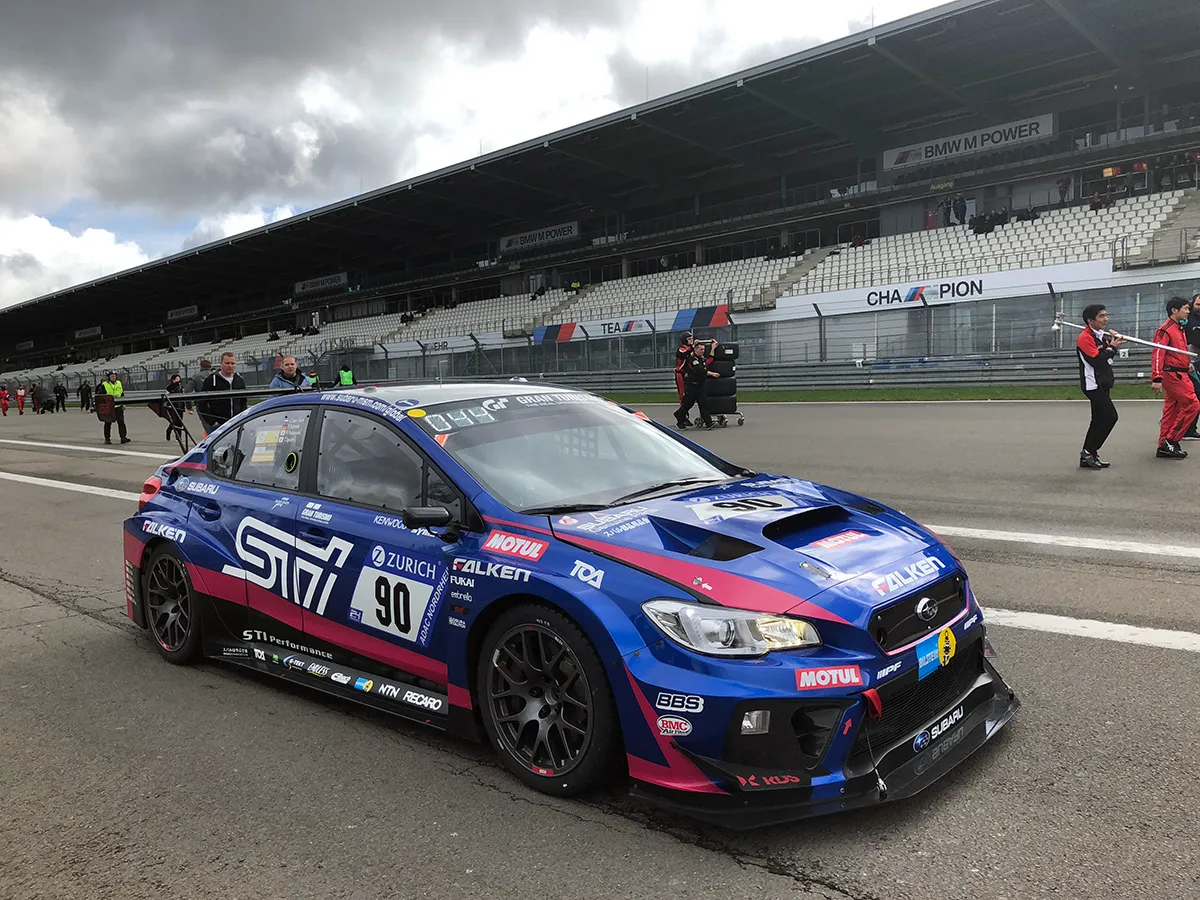 ニュル参戦　ポルシェ ニュル24時間耐久レース