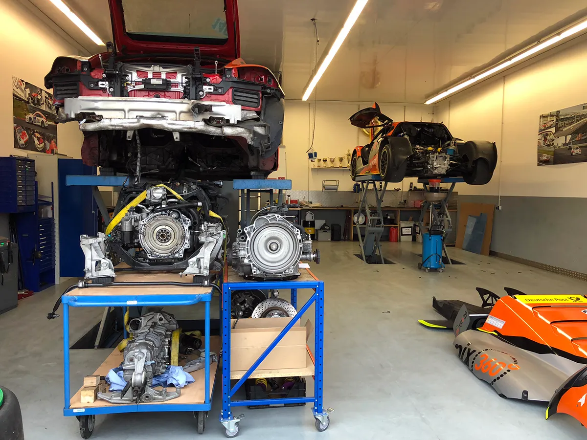 renault RS01 GT3 VLN 24H nurbrugring Gtronix360