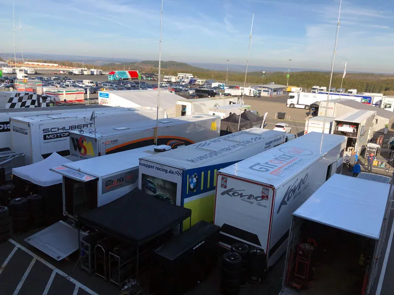 ニュルレース参戦 GT4 porsche