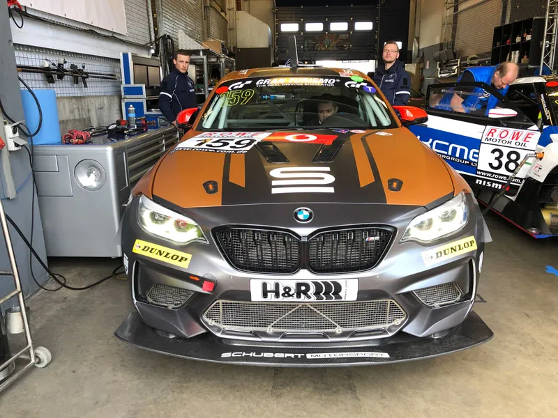 ニュルレース参戦 GT4 porsche