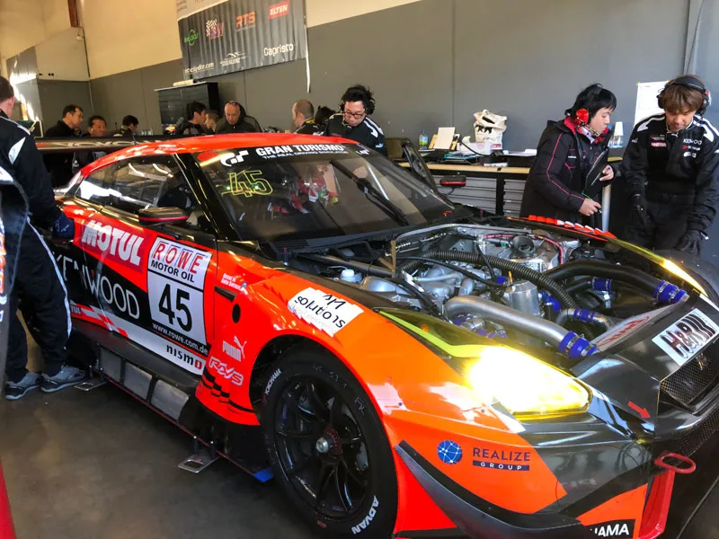 ニュルレース参戦 GT4 porsche