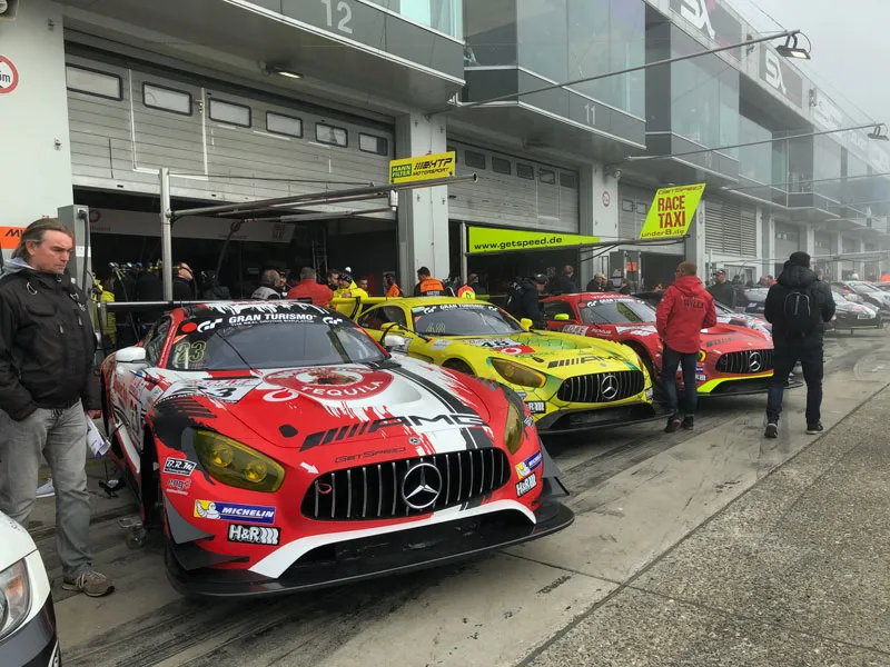 ニュルレース参戦 GT4 porsche