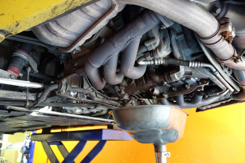 ポルシェ 996GT3 オイル交換 タイヤ交換