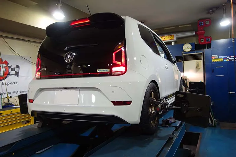 VW UP GTi RAYSホイール