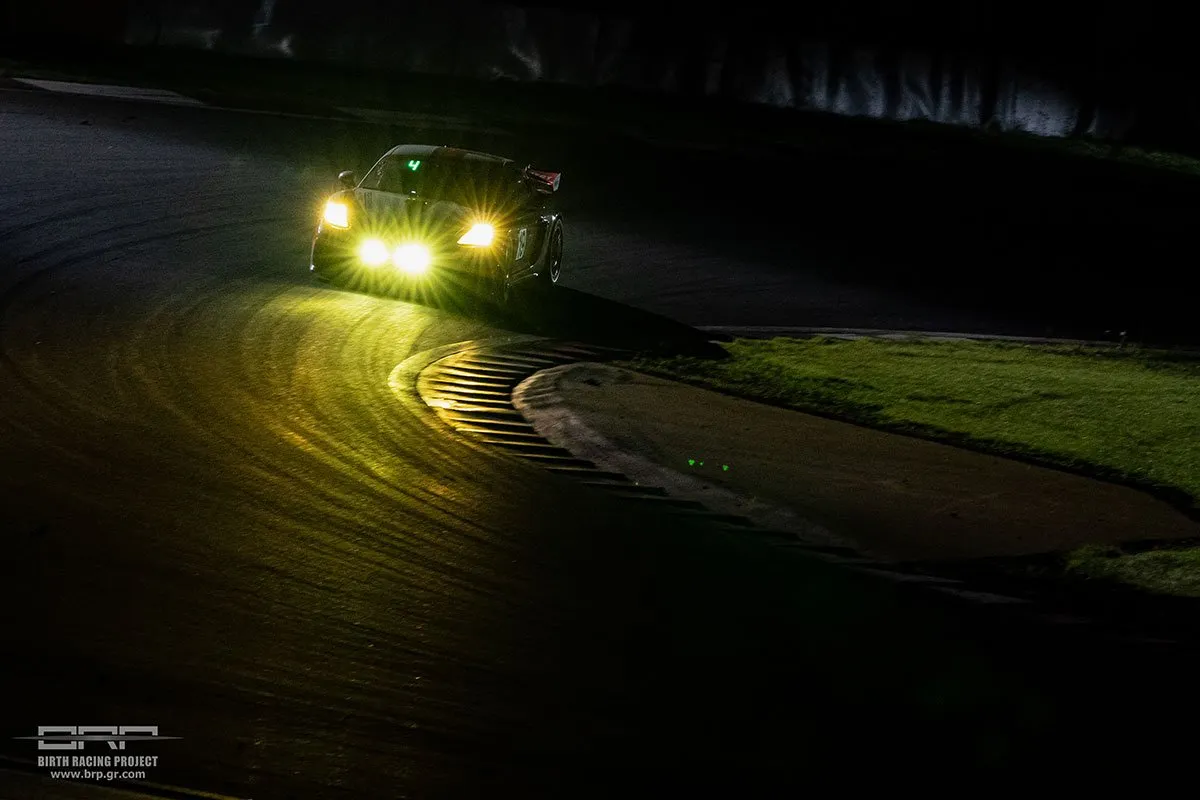 S耐 GT4 porsche GT4RS