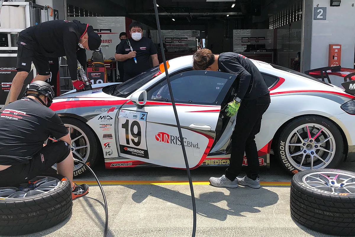 S耐 GT4 porsche GT4RS