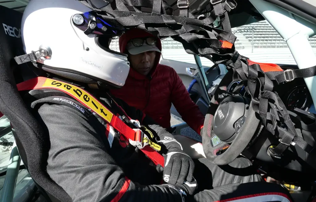 サーキット走行サポート