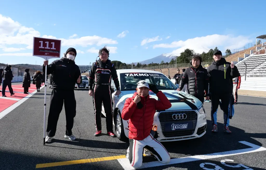 レース参戦サポート