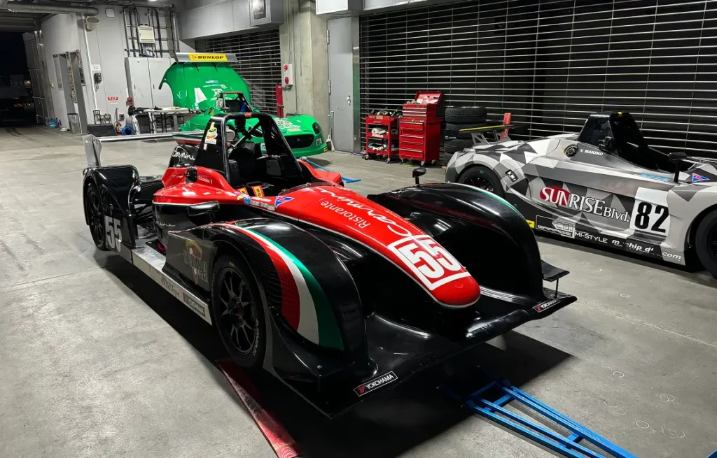 レーシングカーレンタル