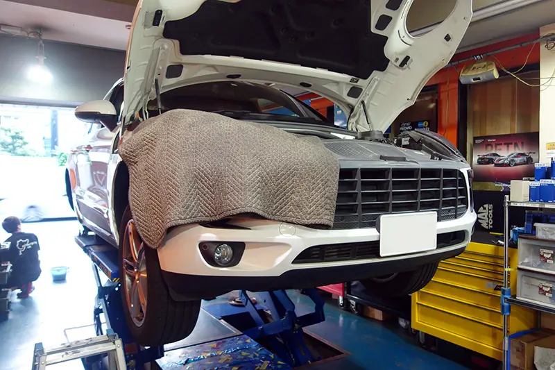 ポルシェマカンS ブレーキ警告灯点灯・ブレーキ交換修理