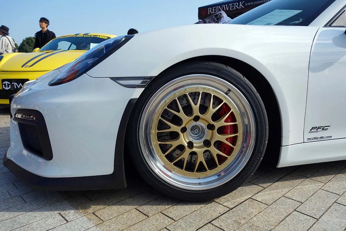 epm porsche 赤レンガ倉庫