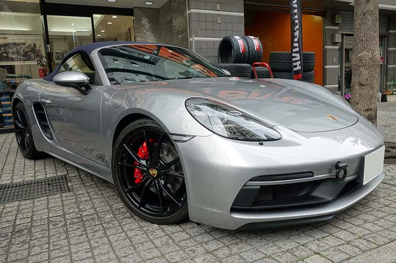 ポルシェ シート交換