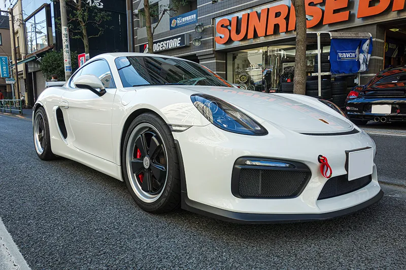 ポルシェ ケイマンGT4 ロールケージ取付