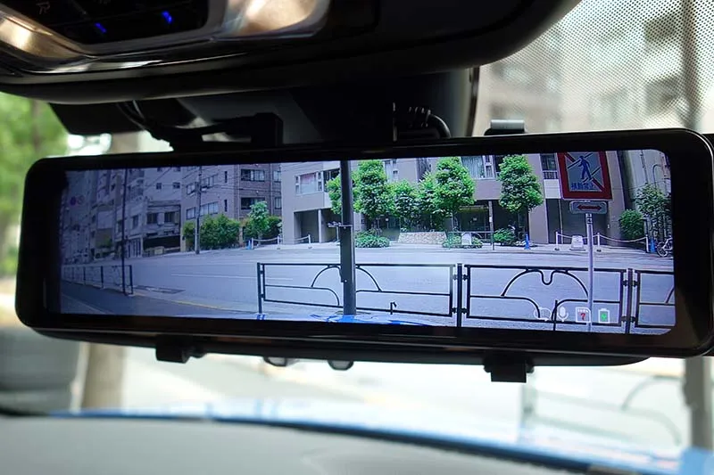 BMW Z4 デジタルインナーミラー