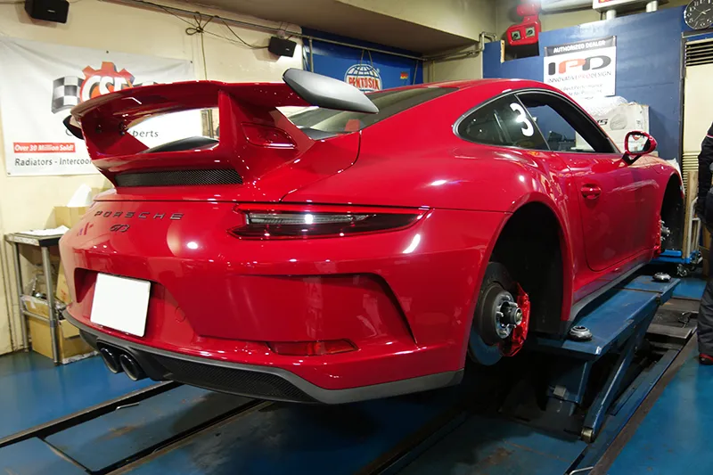 porsche 991GT3 タイヤ交換