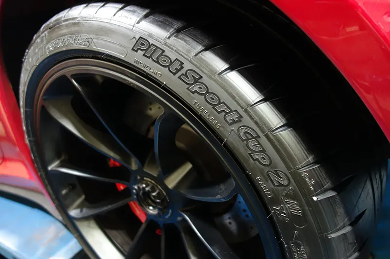 porsche 991GT3 タイヤ交換