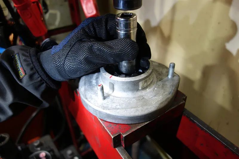 981ボクスター ビルシュタイン サスペンション交換