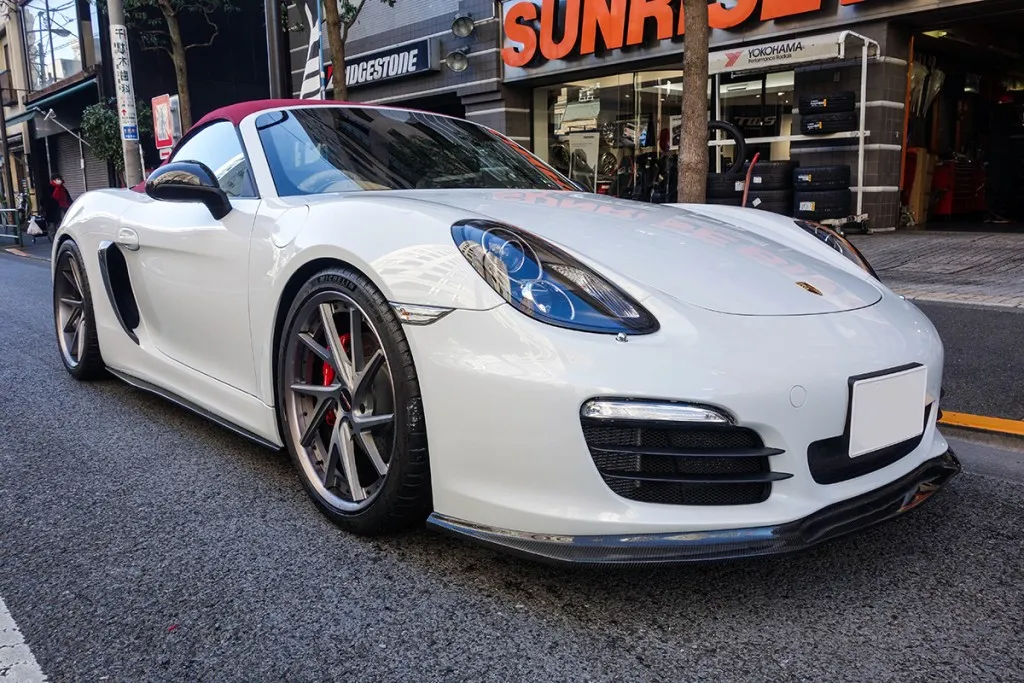 981ボクスター ローダウン ホイール交換