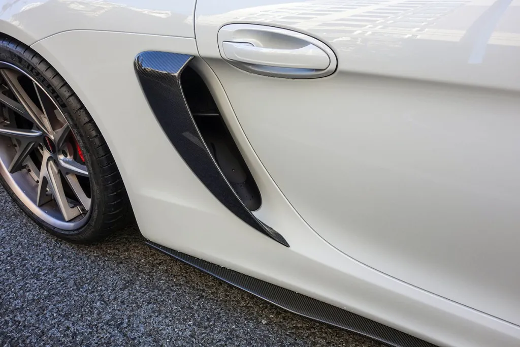 981ボクスター ローダウン ホイール交換