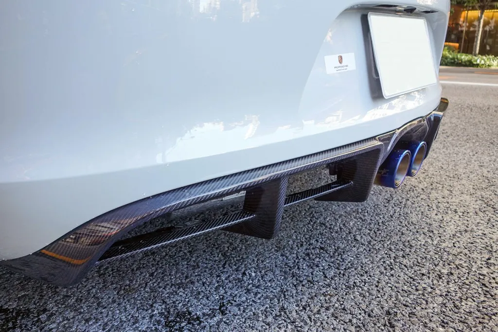 981ボクスター ローダウン ホイール交換