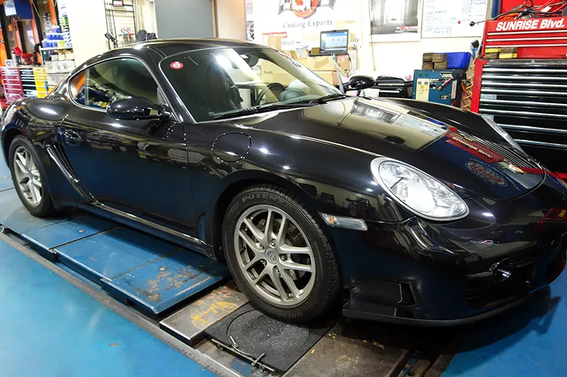 987ケイマン ドアハンドル修理