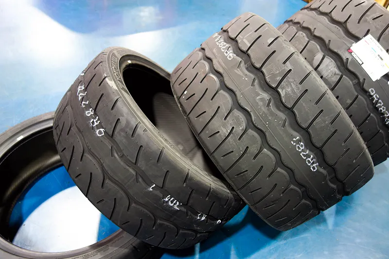 ADVAN NEOVA AD09 porsche