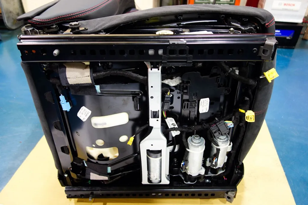 Huracan シート交換