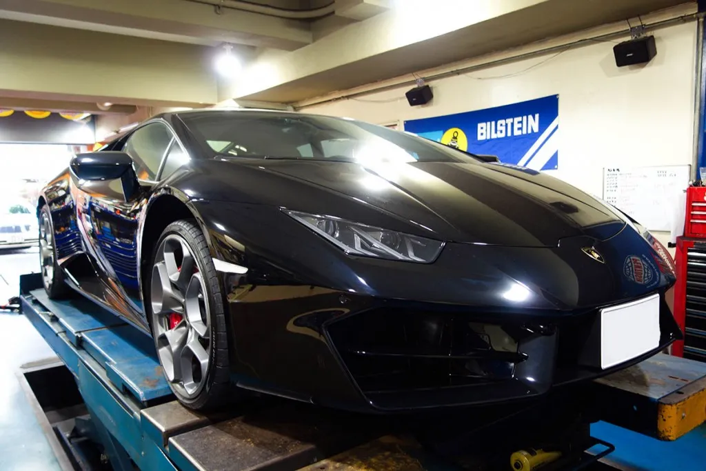 Huracan シート交換