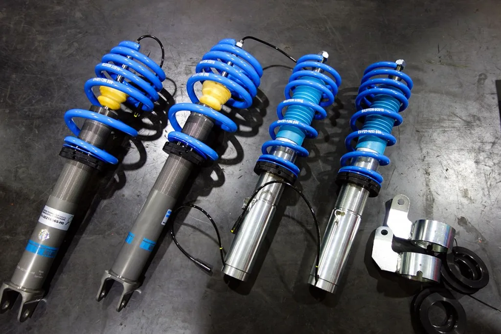 991ターボ サスペンション交換 bilstein