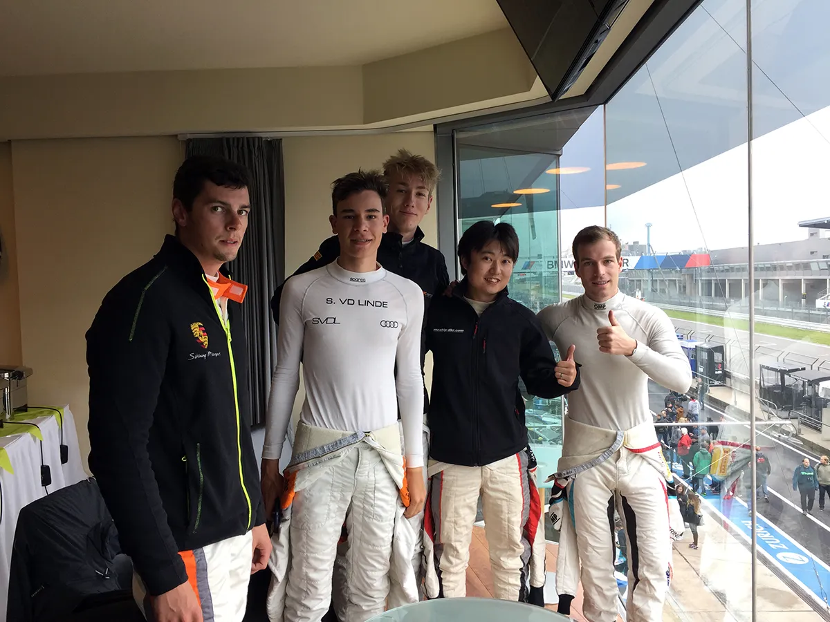 ニュルブルクリンクレース参戦