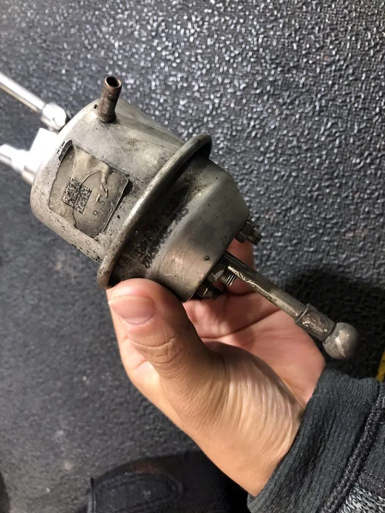 981ケイマン 修理