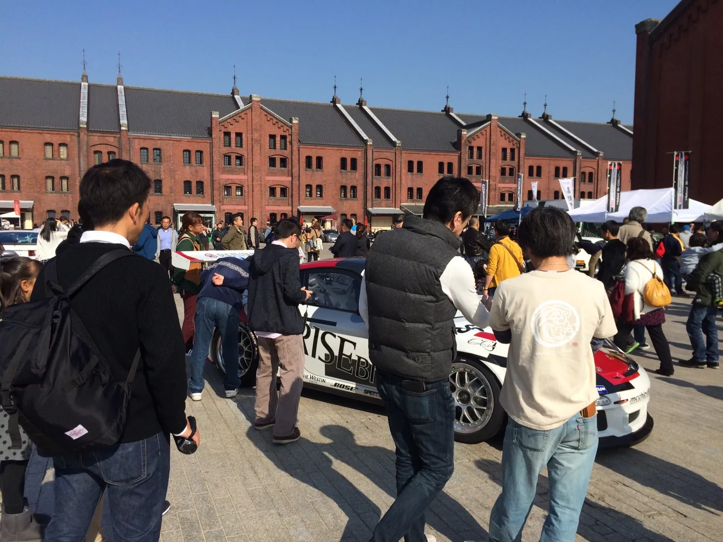 epm porsche 赤レンガ倉庫