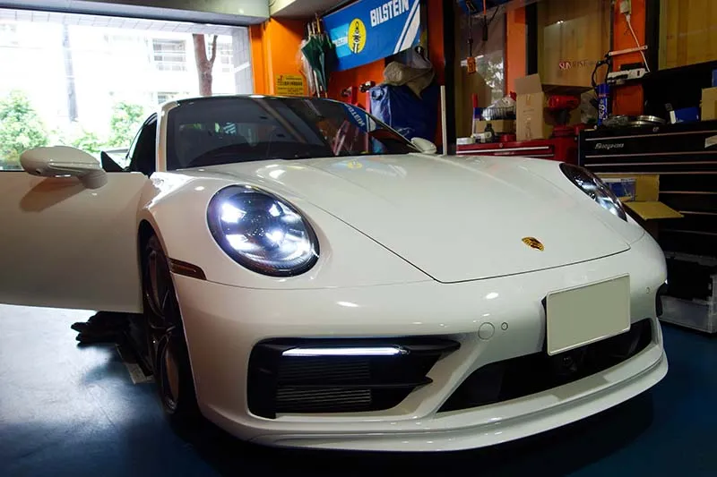 porsche 992カレラ rewitecパワーショット オイル交換