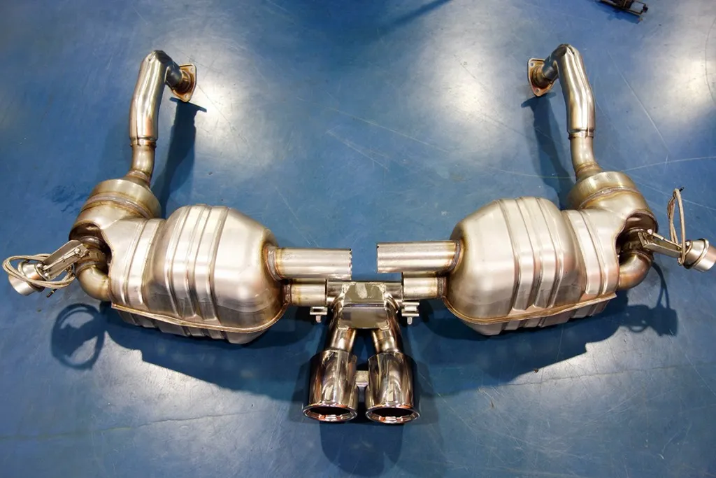 ポルシェ 987ケイマンS スポーツエキゾースト後付け