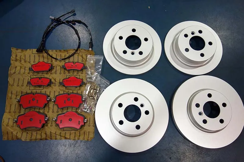 F55 mini ブレーキ交換