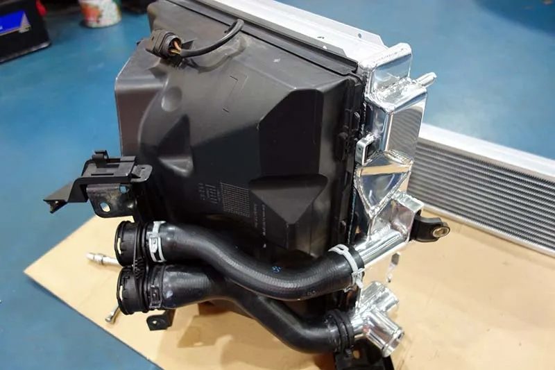 CSFラジエター ポルシェ 997