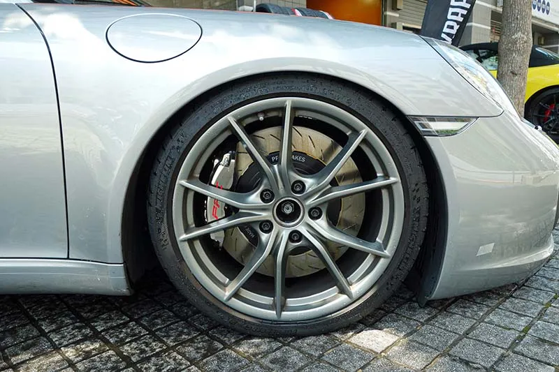 ポルシェ PFC ブレーキ