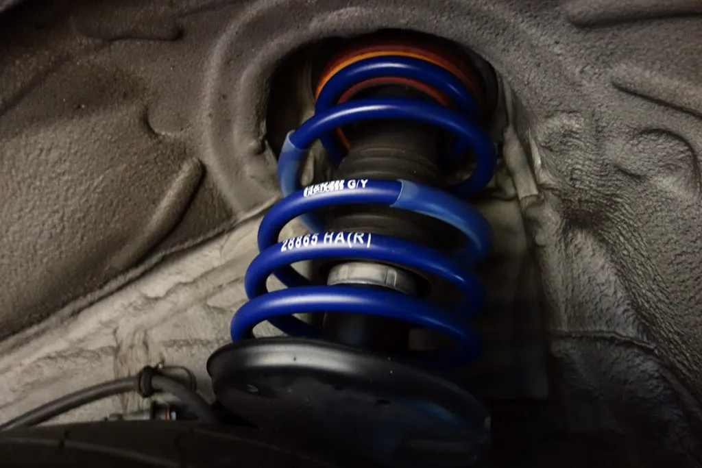 981ケイマン ローダウン ホイール交換