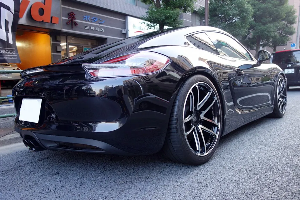 981ケイマン ローダウン ホイール交換