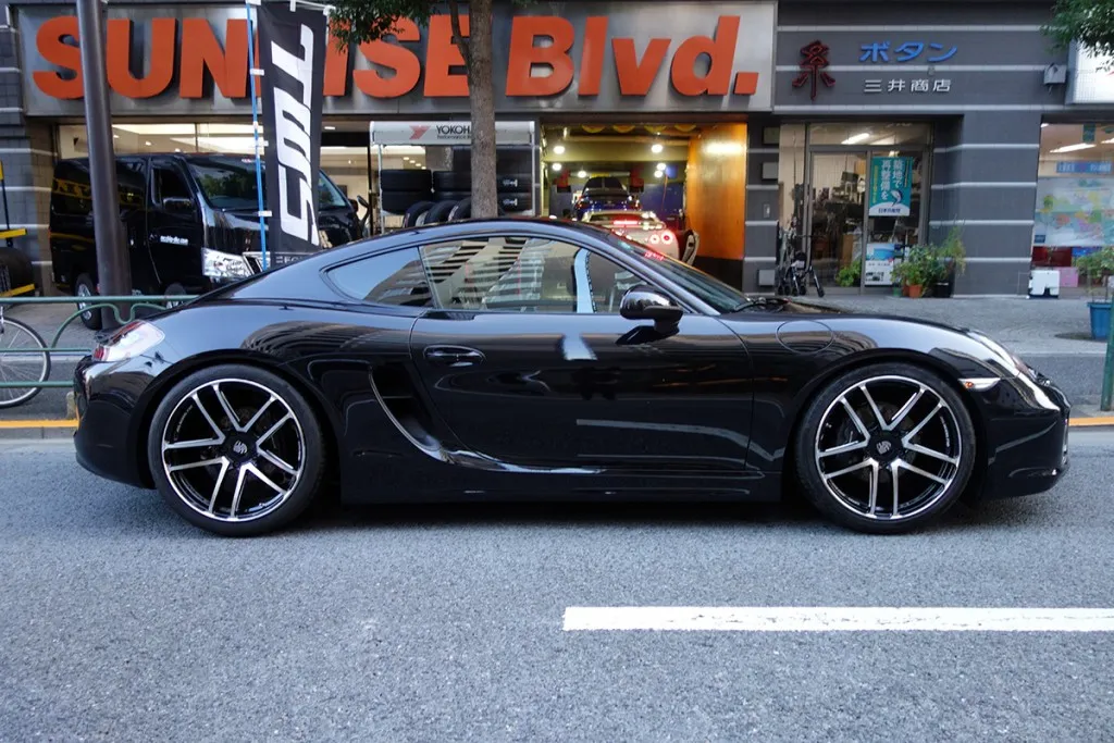 981ケイマン ローダウン ホイール交換