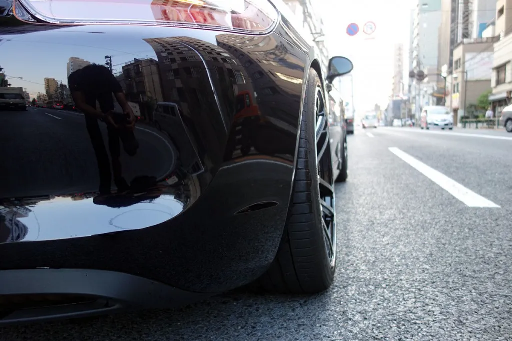 981ケイマン ローダウン ホイール交換