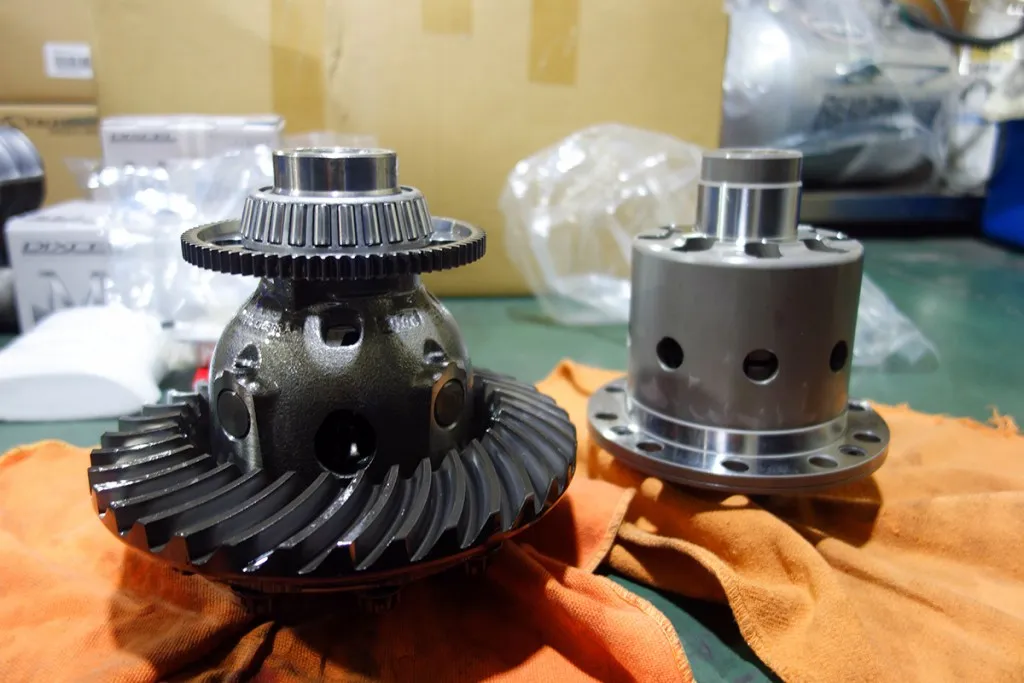 ポルシェ 718ケイマン LSD