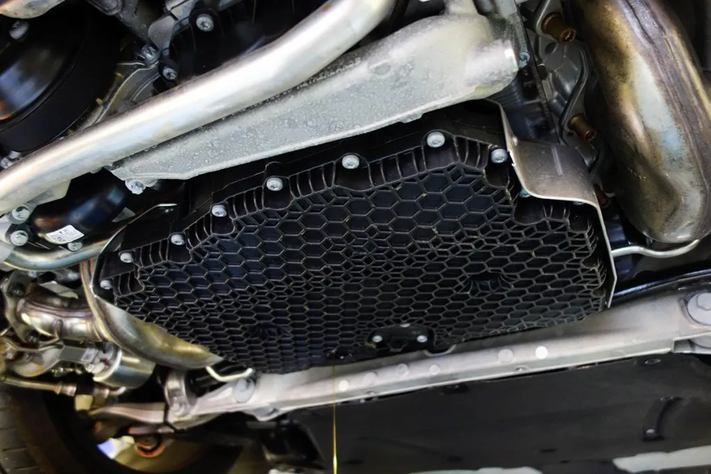 ポルシェ エンジンオイル交換 991